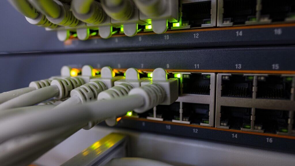 FBI issues alert to Americans using these 'unsafe' Wi-Fi routers as ...