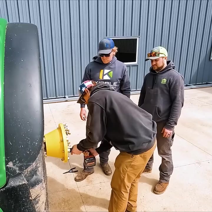 Can we install tractor hubs ourselves?