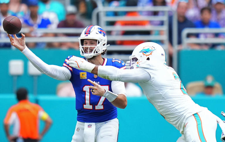 Bills poach Dolphins 48-sack star pass-rusher in shocking $43.5 million ...