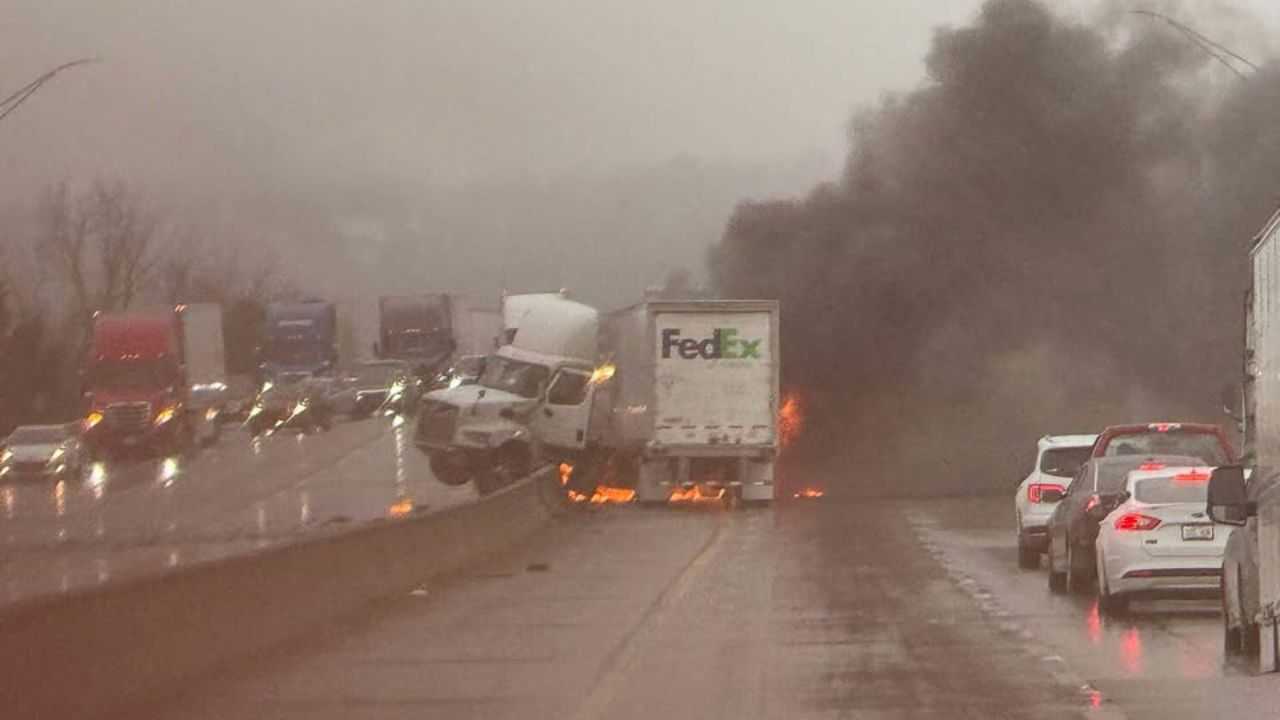Lanes on I-65 in Shepherdsville reopen after crash involving semi