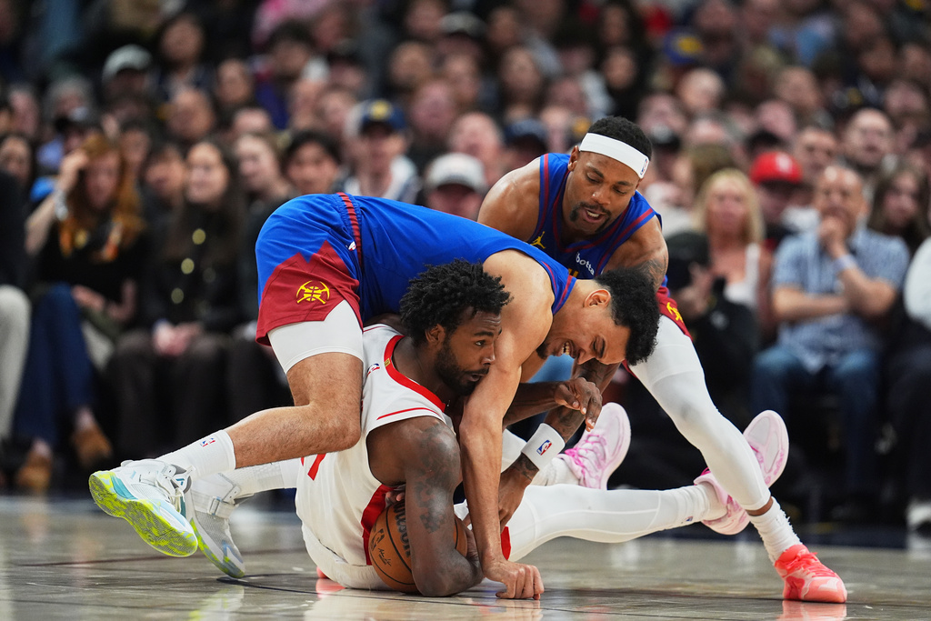 Jokic has his 25th triple-double of the season, the Nuggets rout the ...