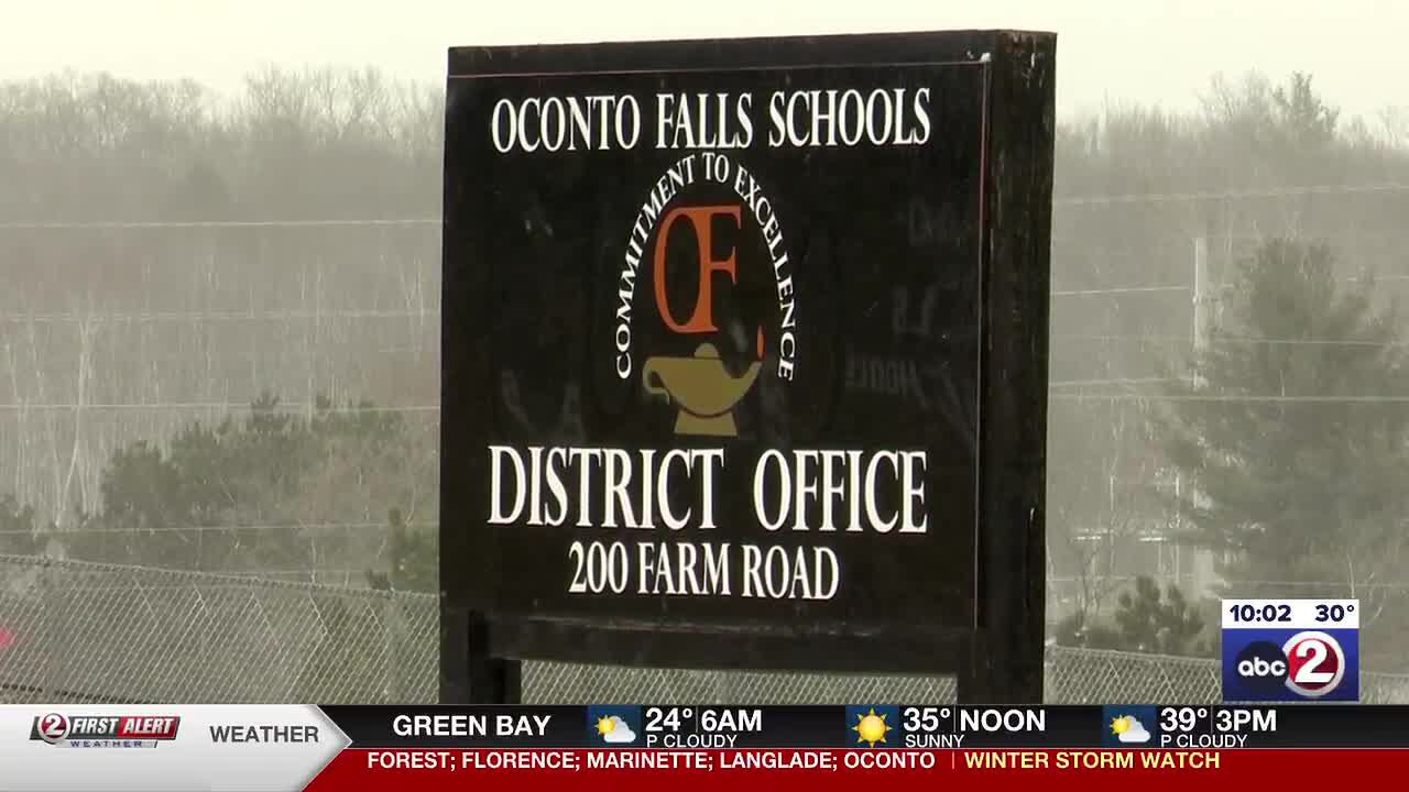 Former Oconto Falls teacher surrenders teaching license