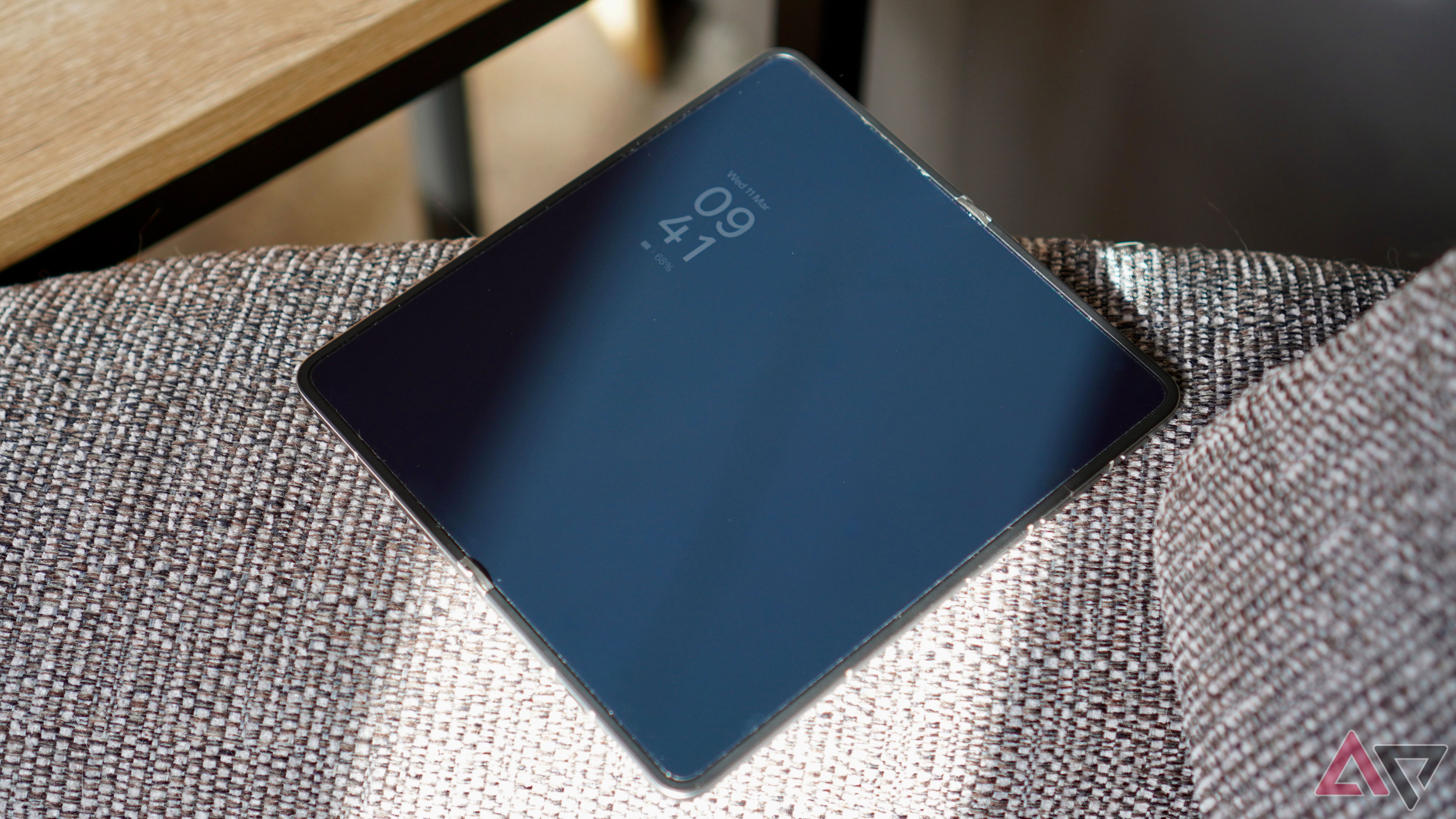 The end of the foldable screen crease is here, and Oppo used lasers to ...