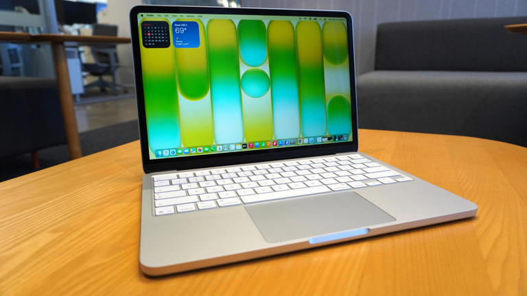 After using MacBook Neo, it's clear Windows needs to rethink its PC ...