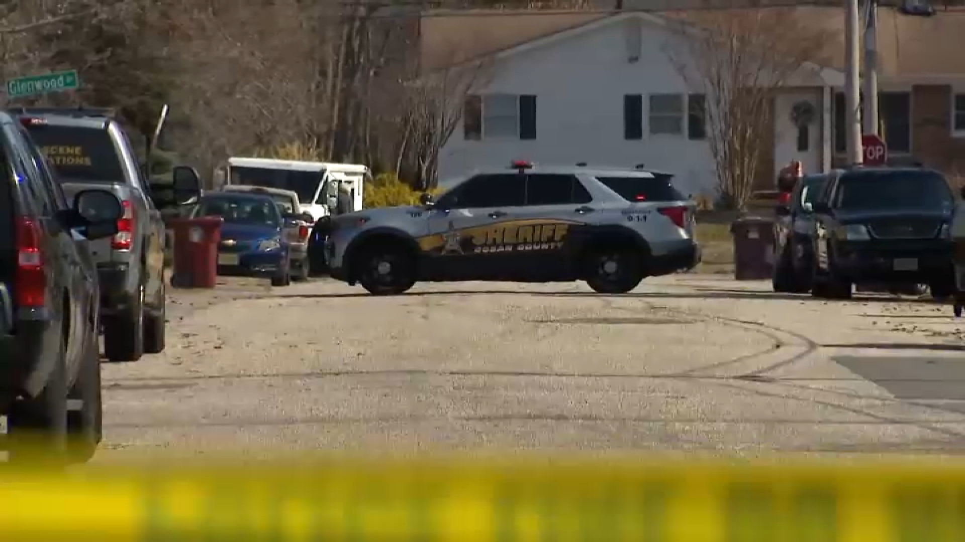 Man kills mother of his 3 kids, her parents, himself in NJ home ...