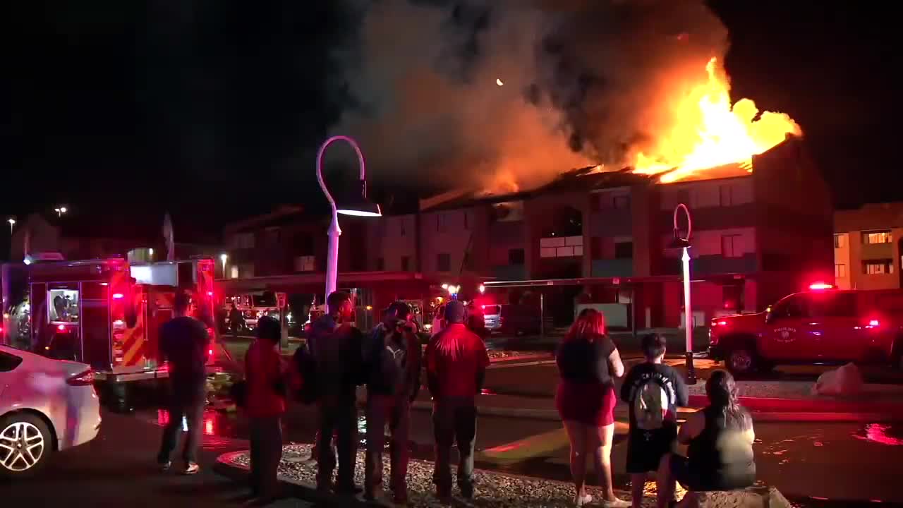 Firefighters battle large fire at apartment complex near 27th Avenue ...