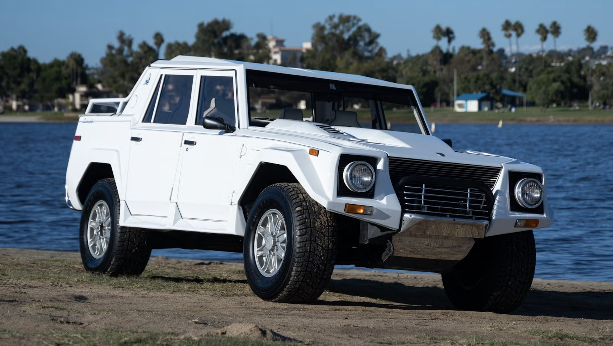 1990 Lamborghini LM002 'Rambo Lambo' with Countach V12 heads to auction ...