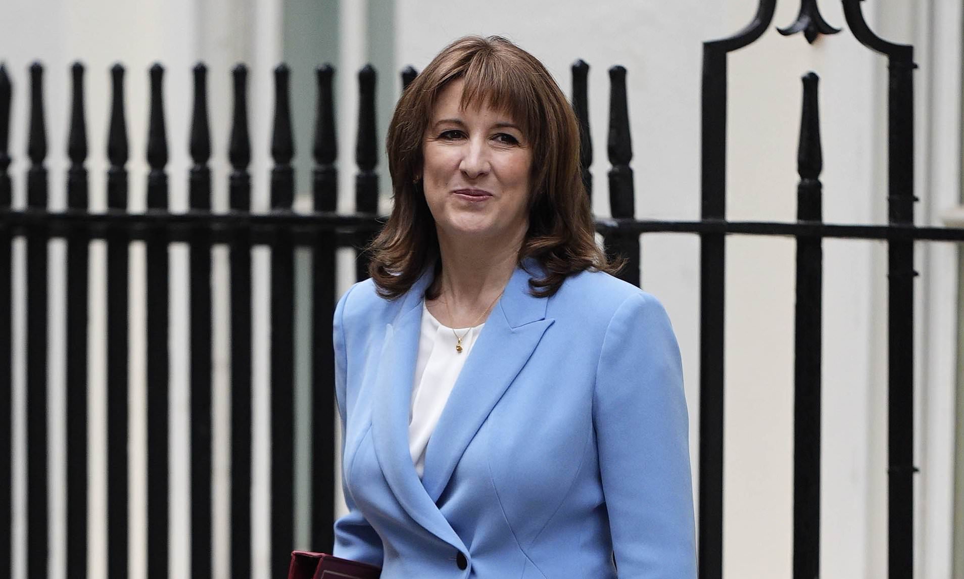Labour under pressure to U-turn over 'unfair' student loans as Treasury ...