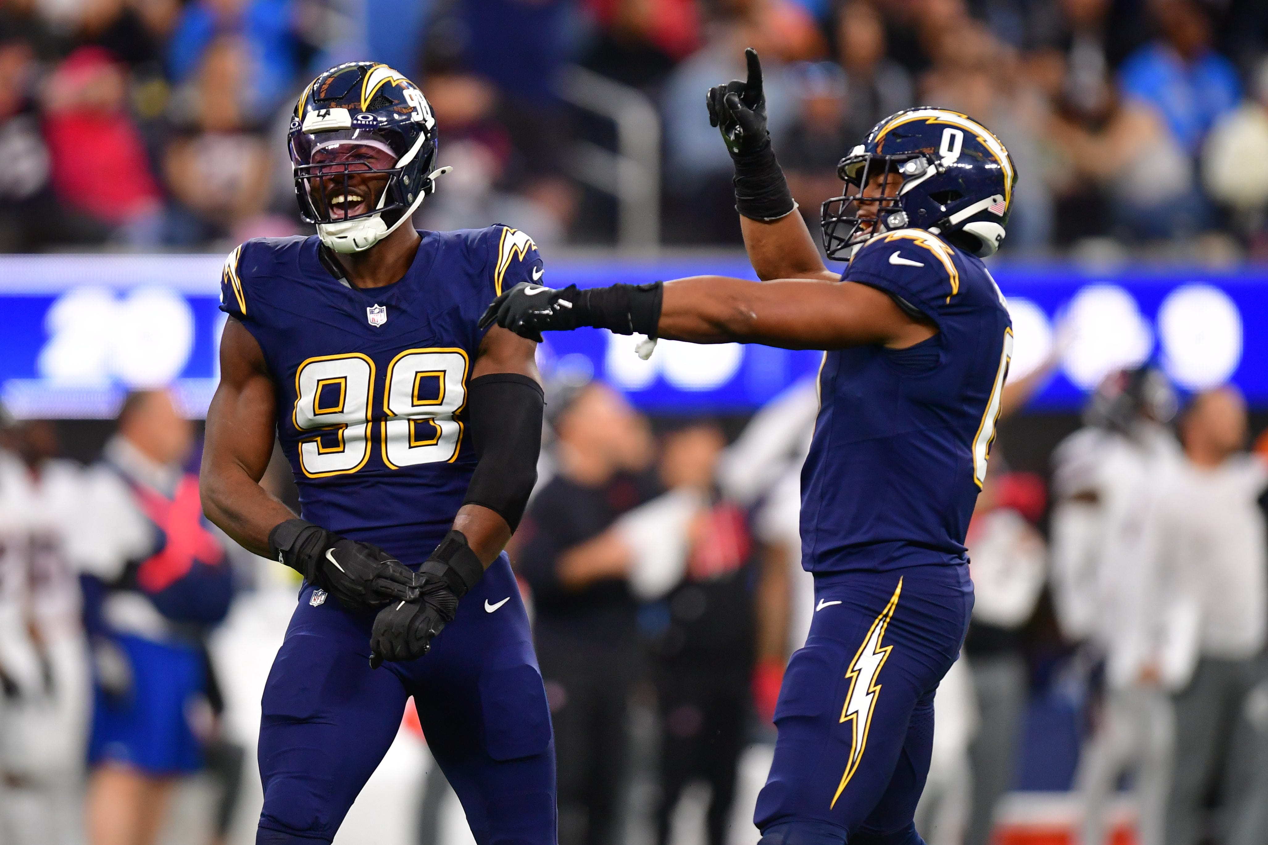 Former Penn State star signs lucrative NFL deal