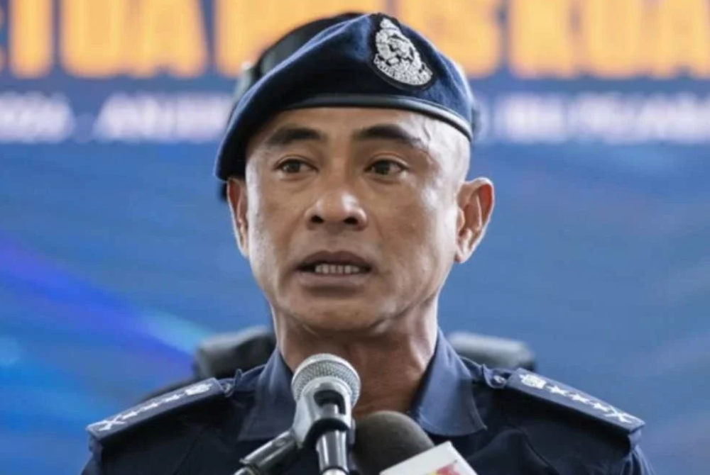 Man dies after jumping from third floor during police raid