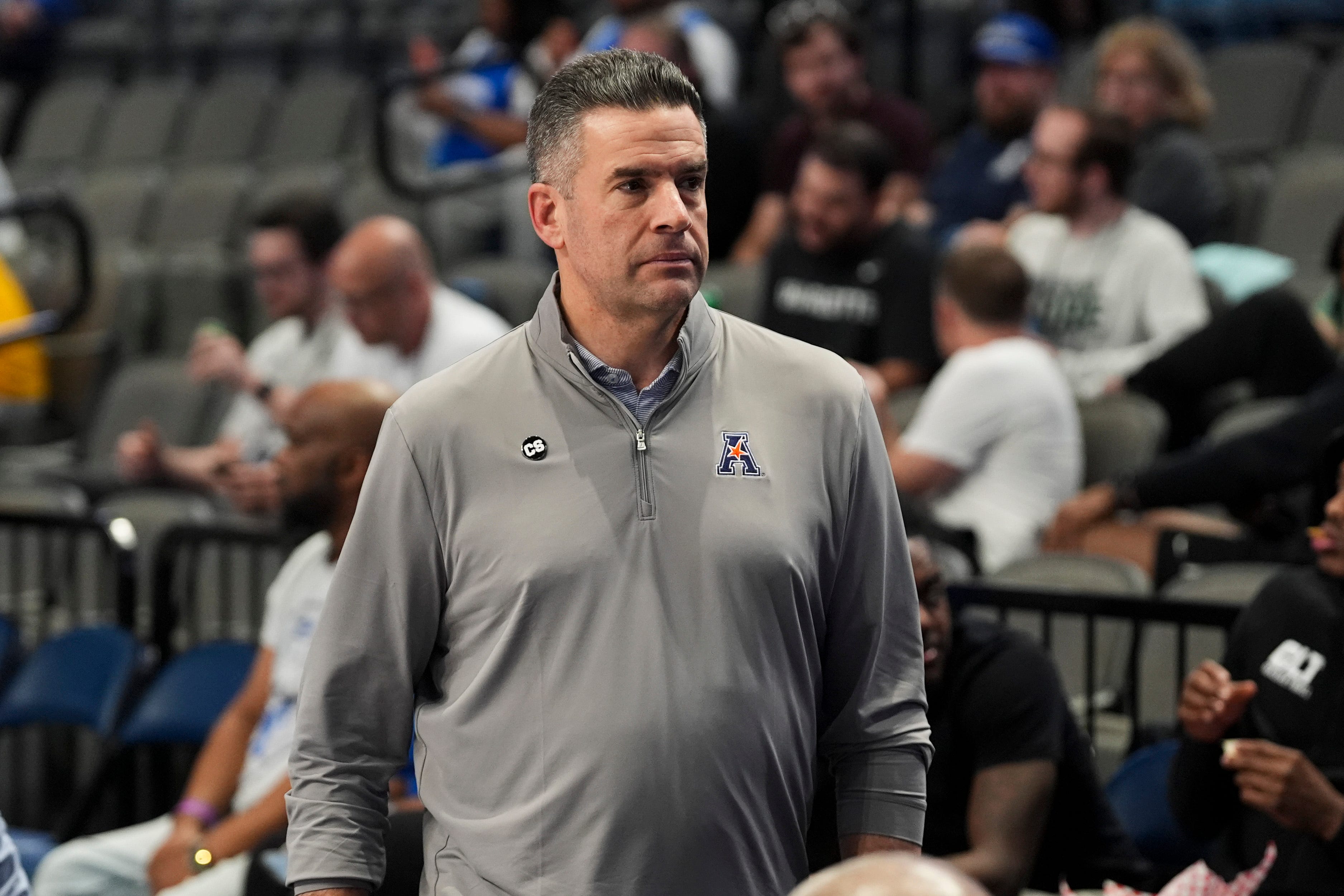 American Conference bans NFL, NBA, other pros from returning to play in college