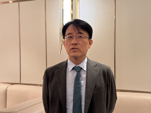 (LEAD) Samsung, LG display arms closely watching fallout of Middle East crisis<br>