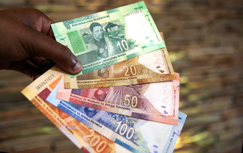 War weighs on the rand