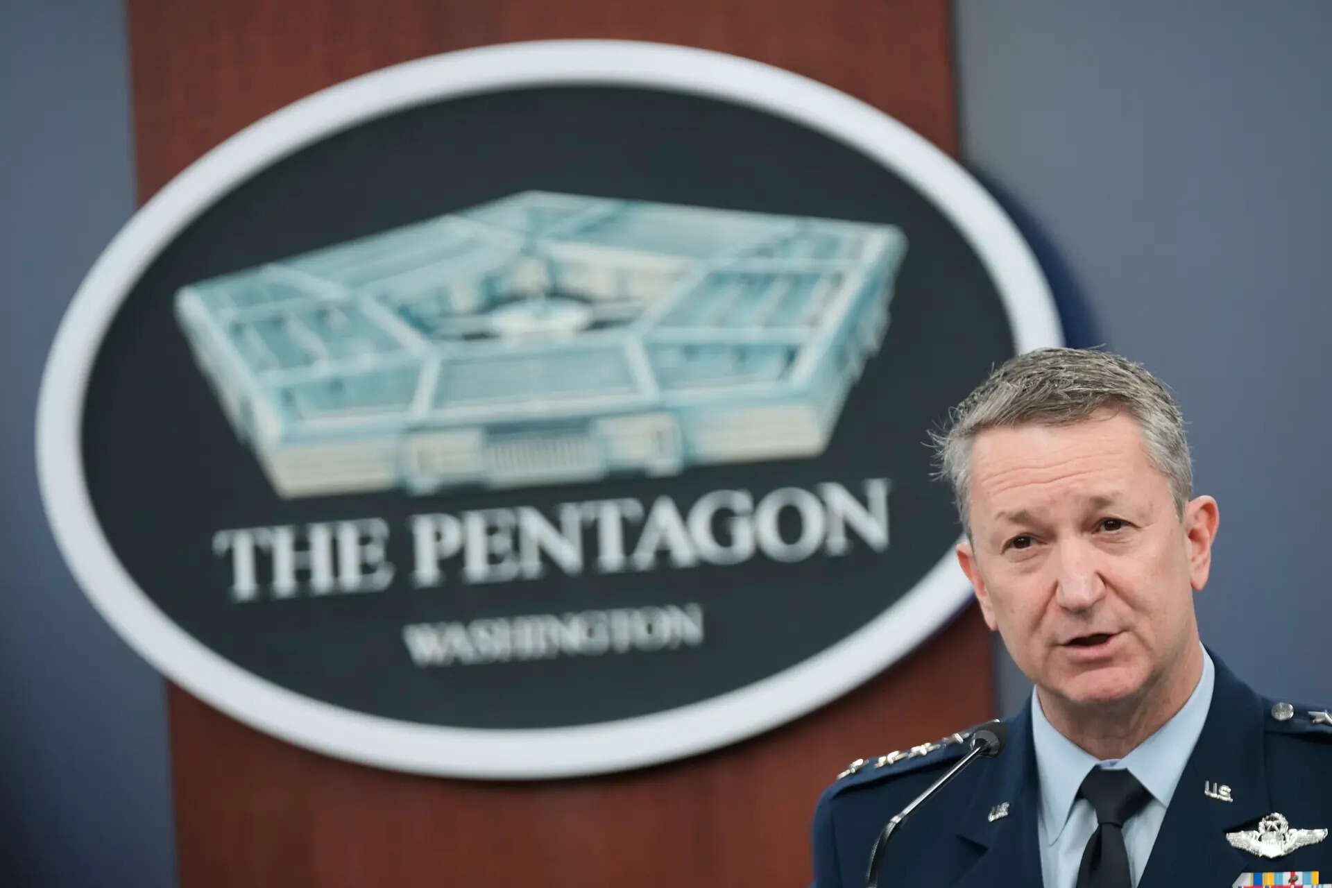 Pentagon headhunting Goldman, JPMorgan bankers for 'economic defense ...