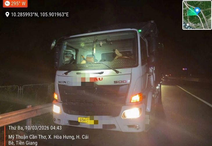 Cục CSGT xử phạt nhiều trường hợp dừng xe sai quy định trên cao tốc