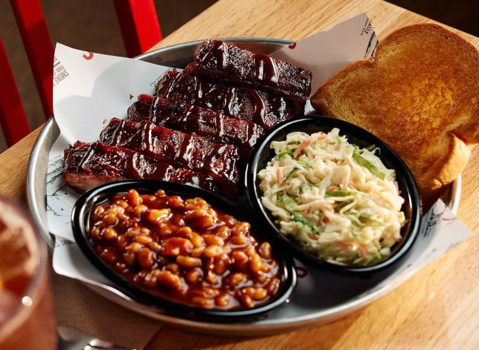 4 chain restaurants serving the best half-rack rib dinners under $20