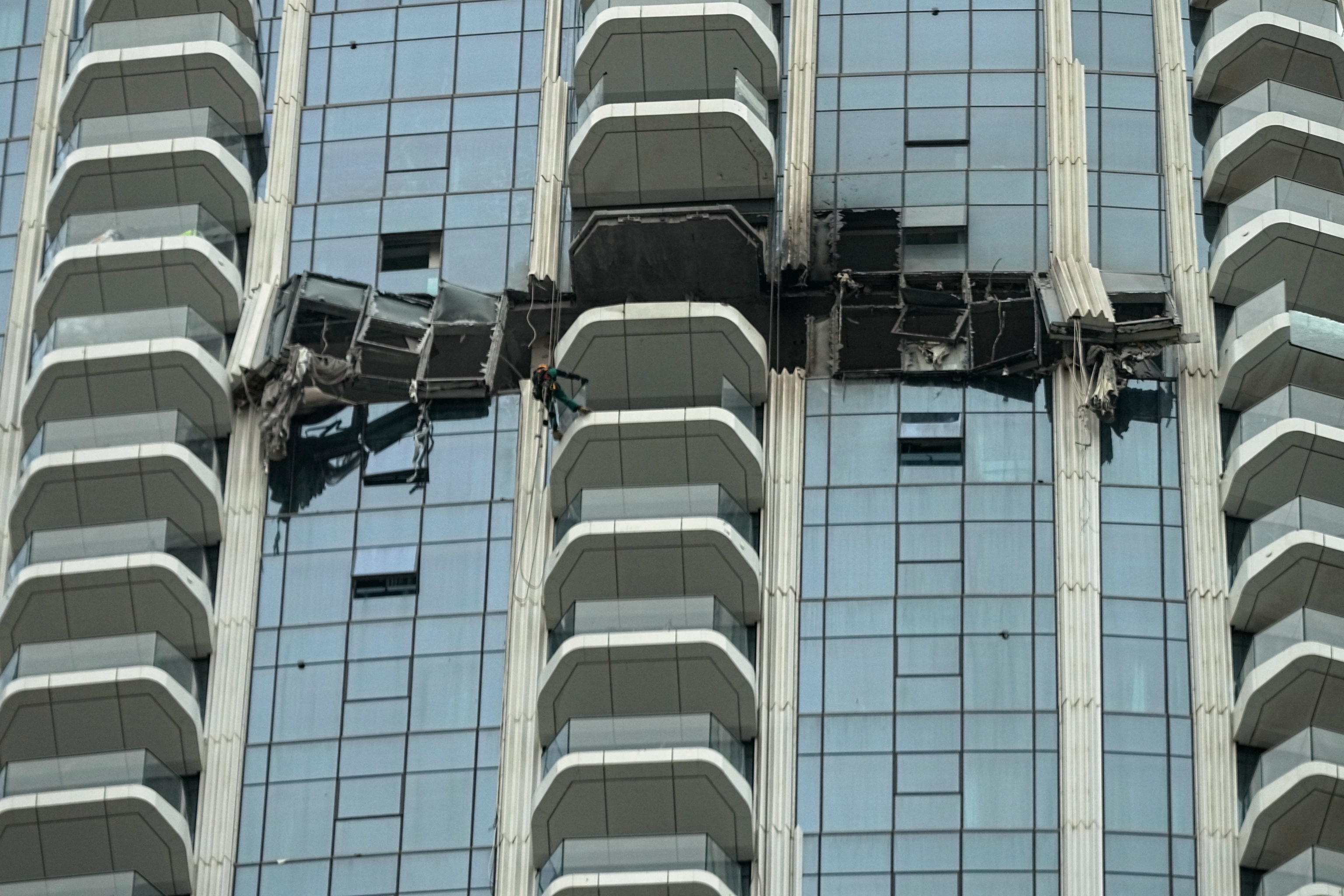 Multiple explosions in downtown Dubai