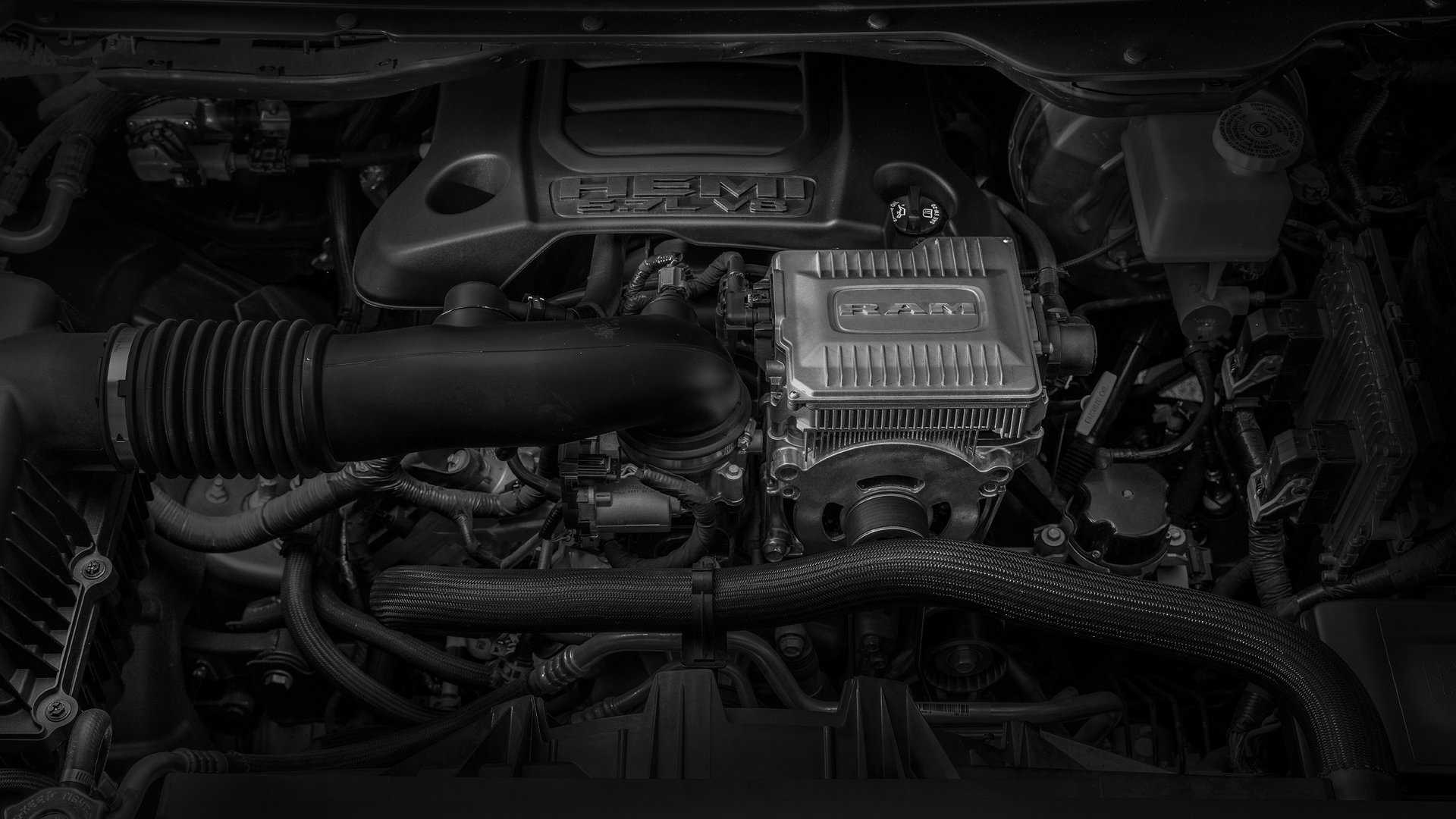 2019_ram_1500_engine-1