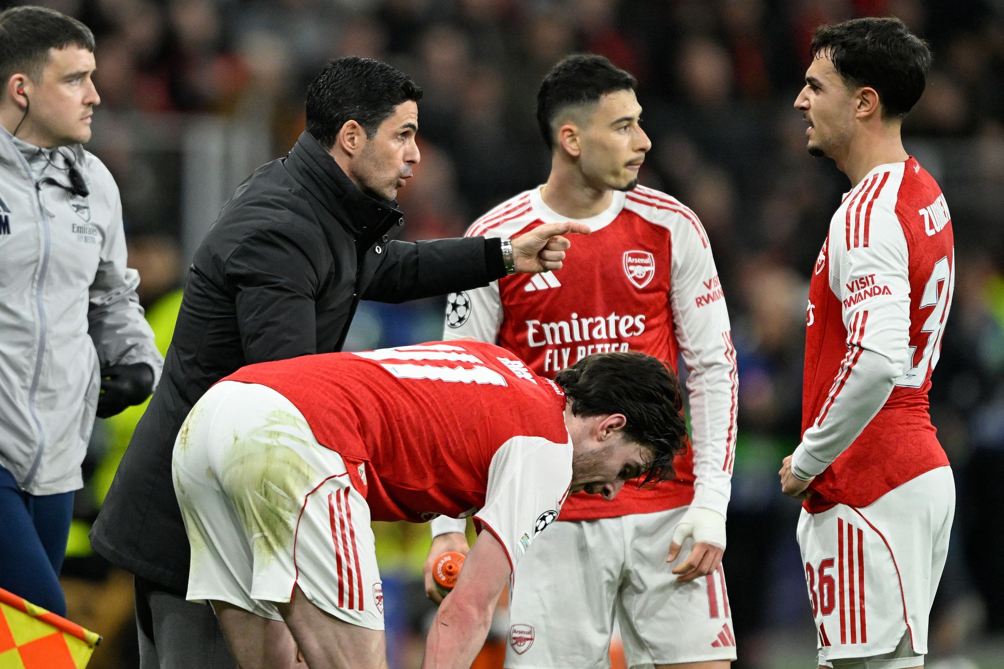 Arsenal get pulled into a psychodrama every game, a problem that title-chasing clubs on the continent don’t have (AFP via Getty)