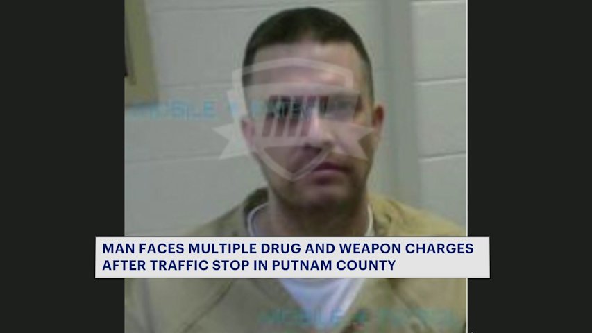 Man faces drug, weapon charges after Putnam County traffic stop