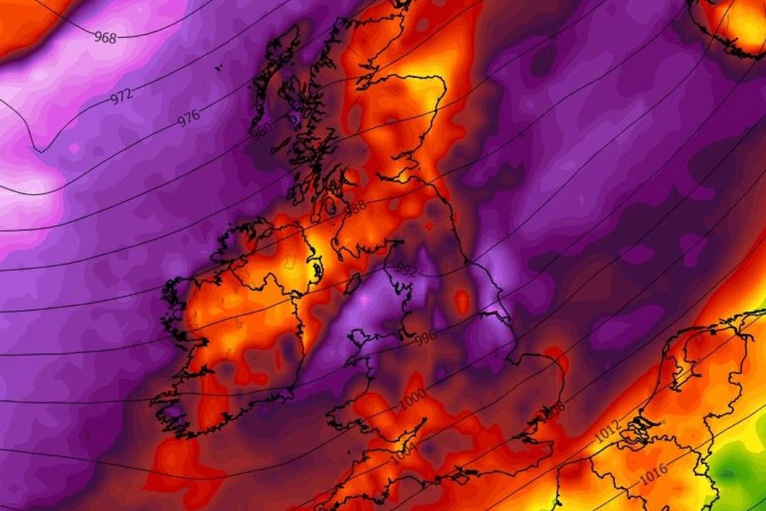 Met Office warns of 70mph UK winds
