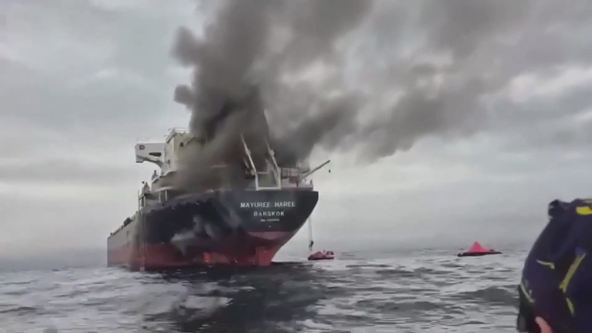 Ship attacks in Strait of Hormuz disrupt oil traffic as Israel-Iran ...