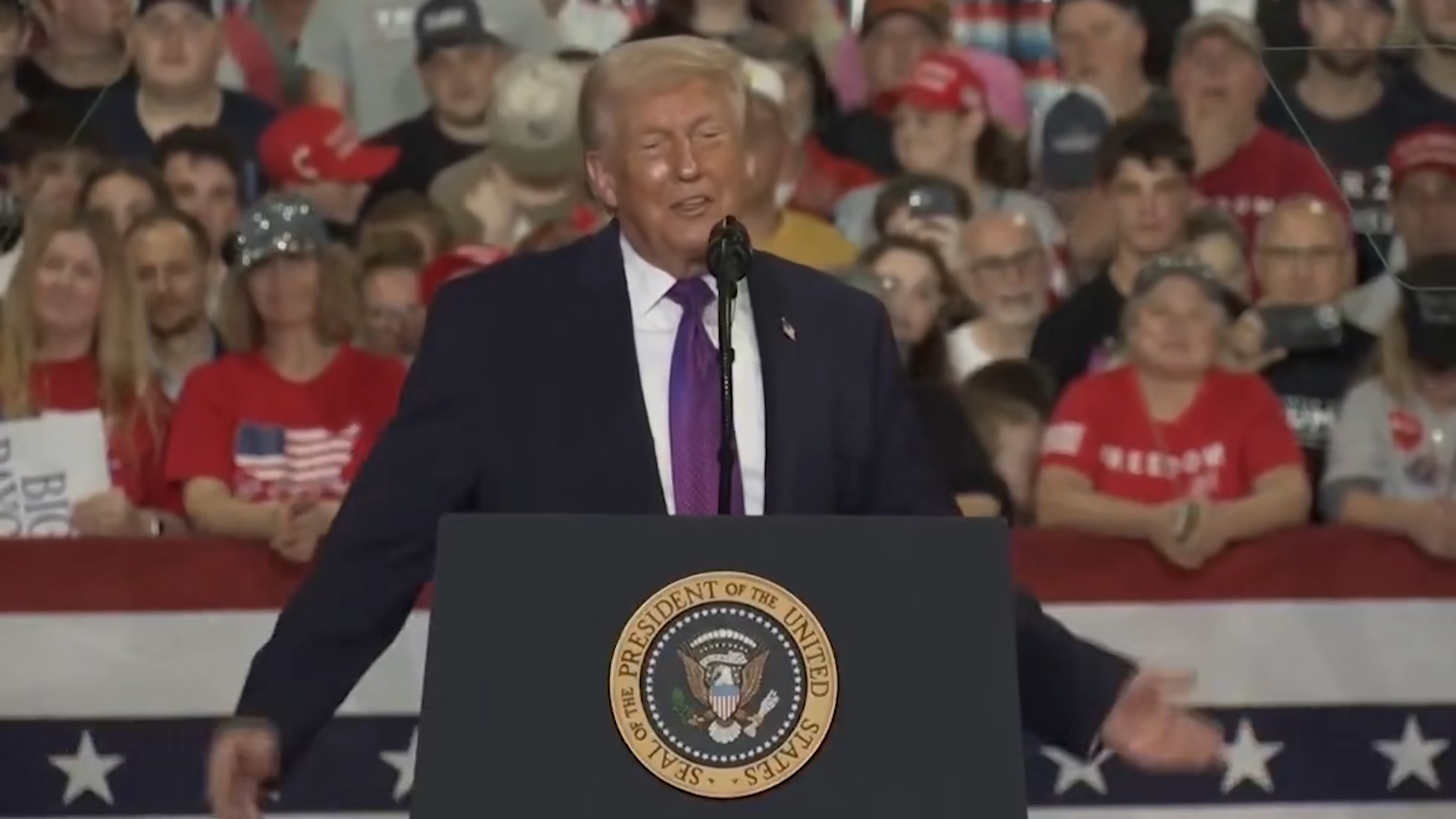Trump was speaking at a Kentucky rally - then a medical emergency shut ...