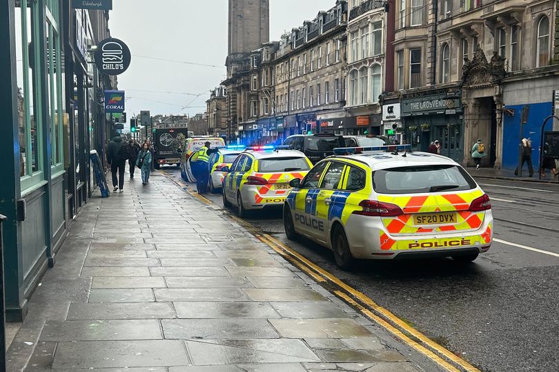 Edinburgh police rush to West End after incident with youths outside shops