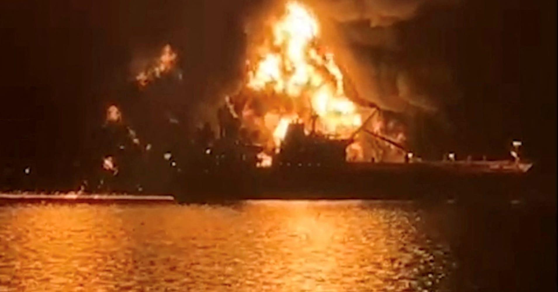 Three more ships struck in the Persian Gulf as Iran warns of oil prices ...