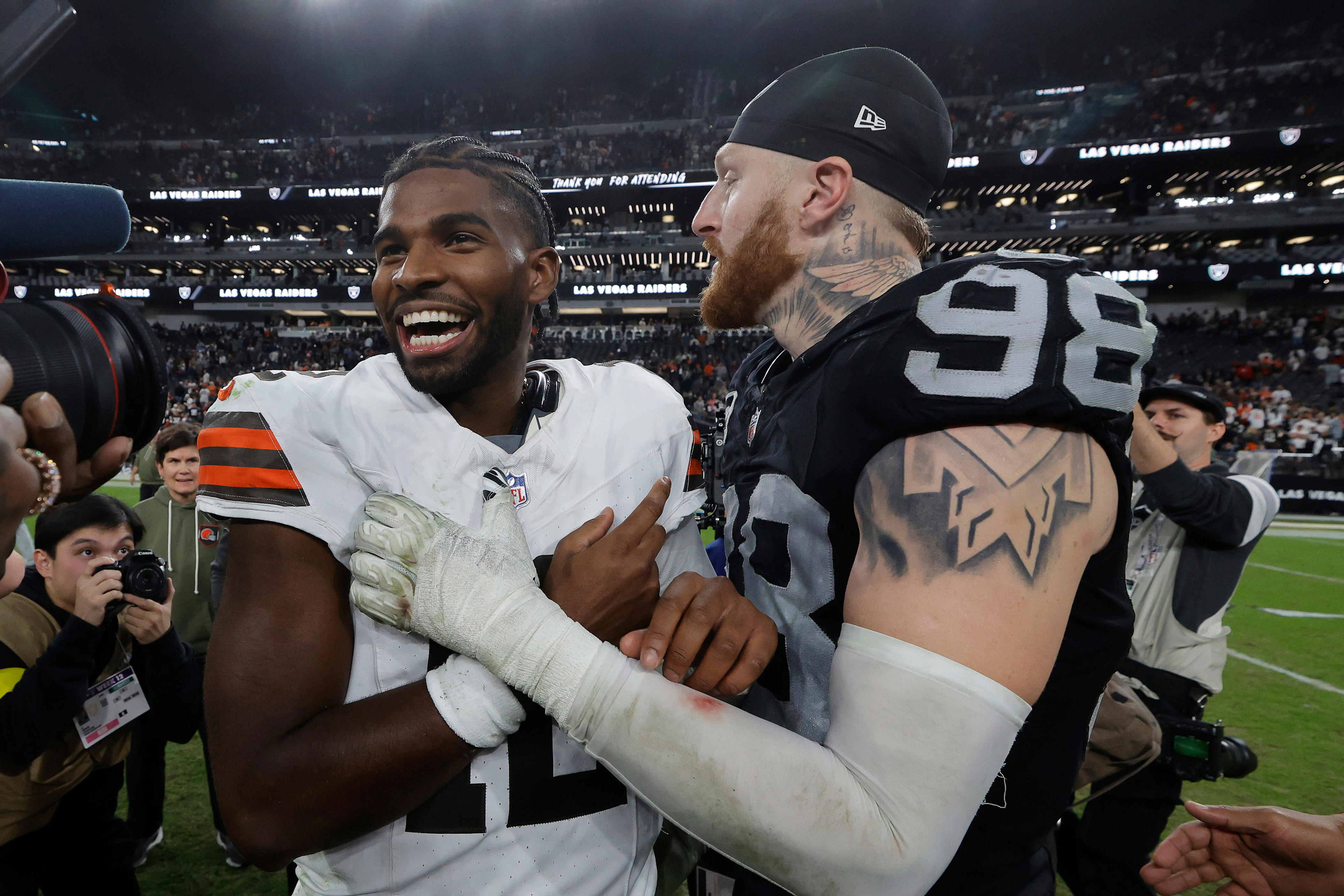 NFL free agency fallout: Maxx Crosby, Shedeur Sanders, Kyler Murray among winners, losers<br><br>