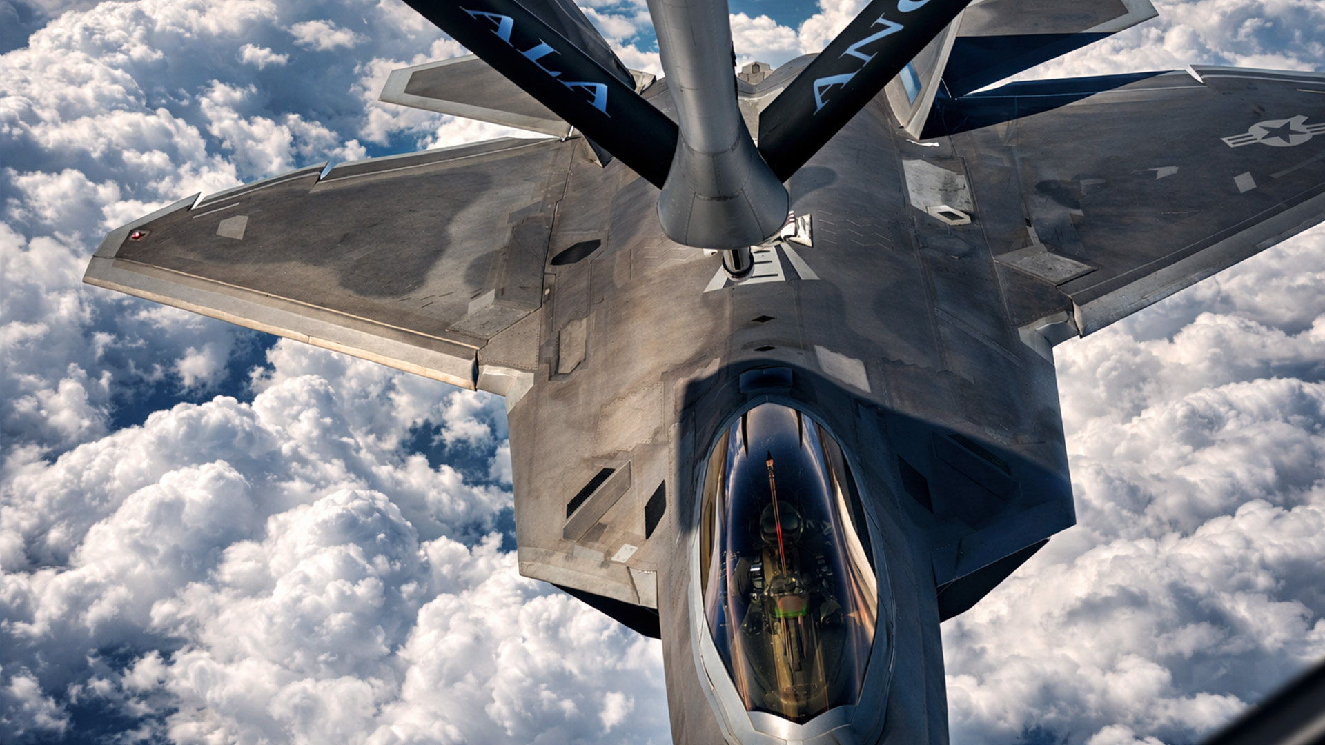 comment-un-f-22-fait-le-plein-en-vol