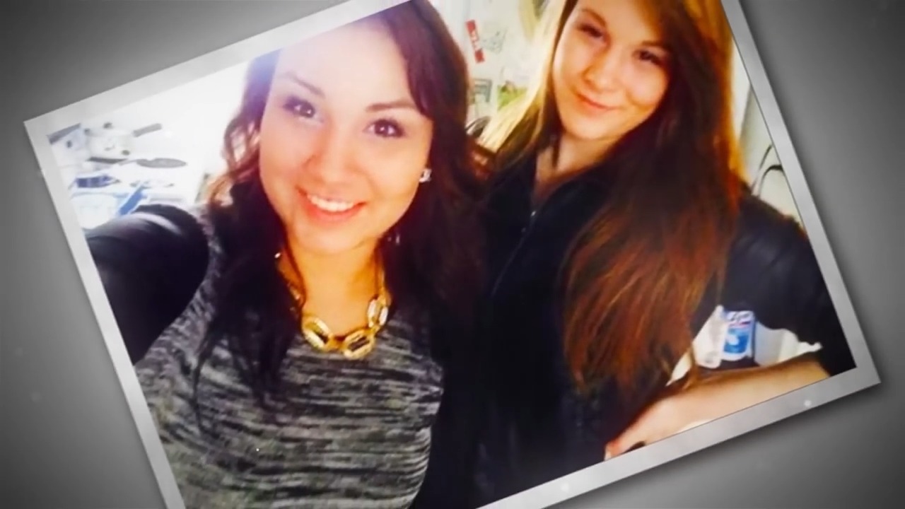She wore the murder weapon in a selfie - then her best friend was found ...