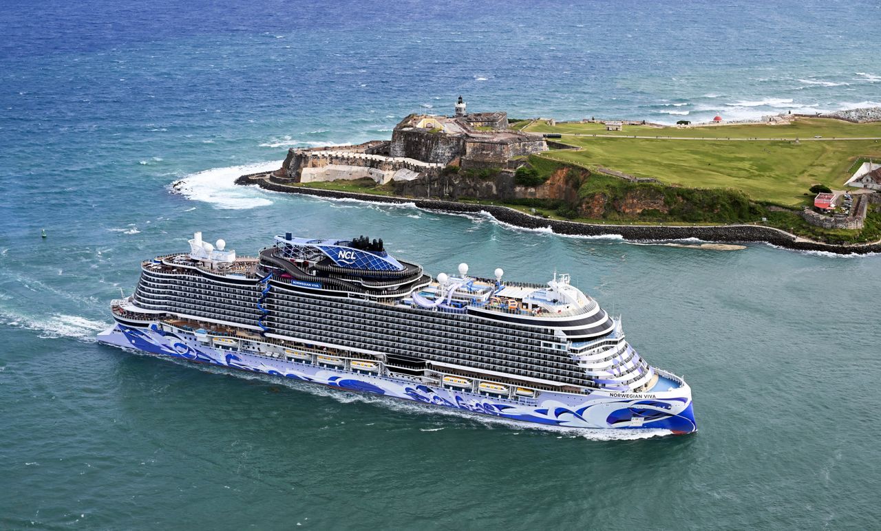 Norwegian Cruise Line cruise ship.