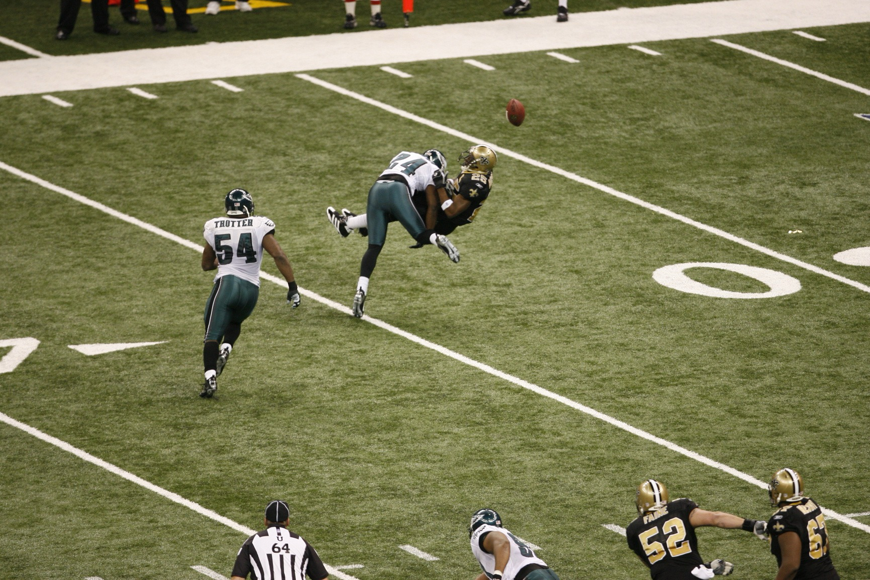 Former NFL players decry White House video mixing big hits, airstrikes