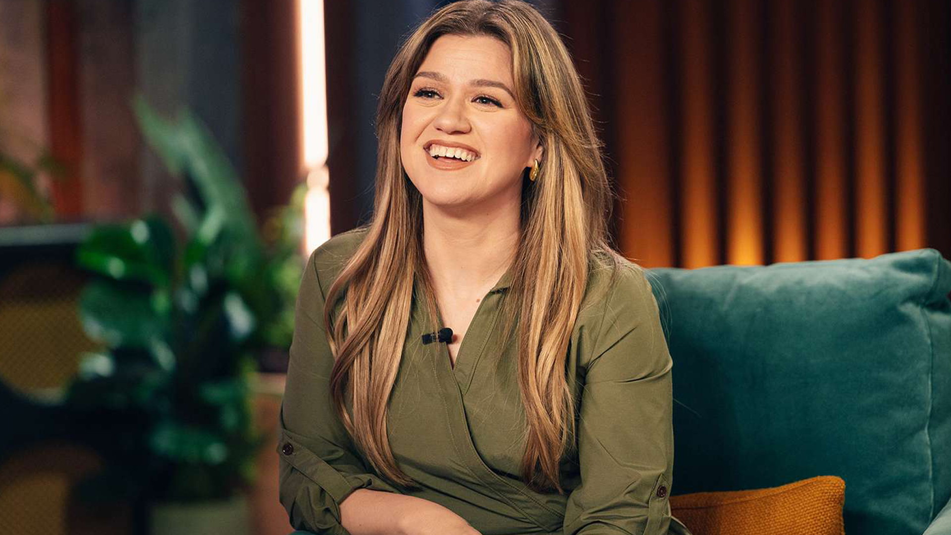 Kelly Clarkson reveals her ‘American Idol’ win didn’t come with a cash ...