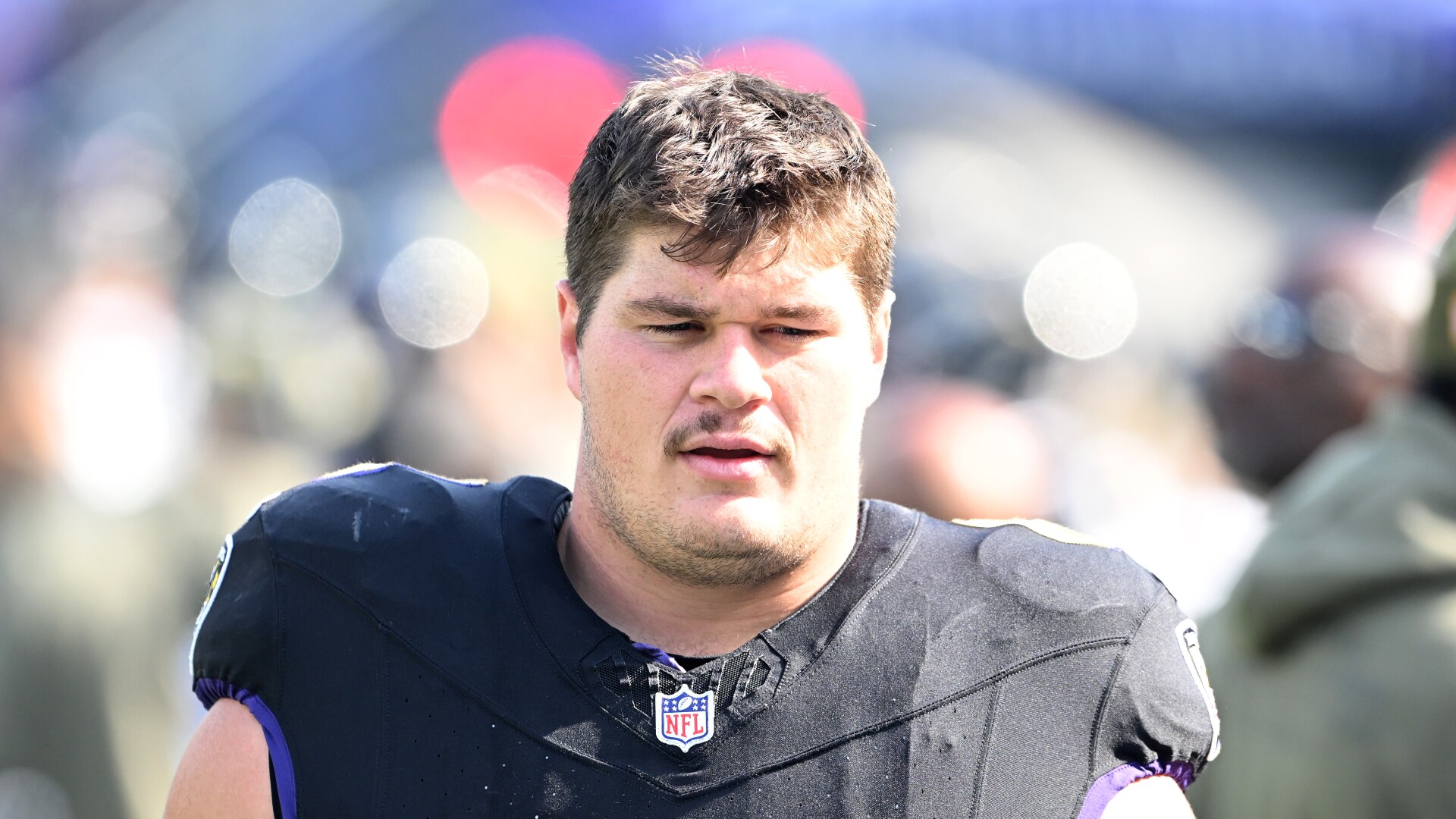 Raiders make Tyler Linderbaum deal official