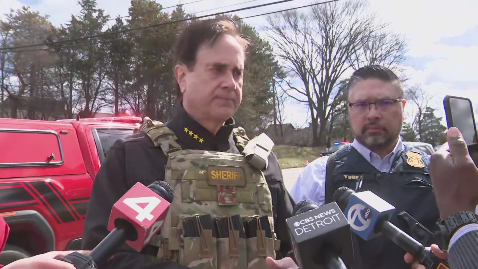 Michigan synagogue attack leaves suspect dead and one security guard ...