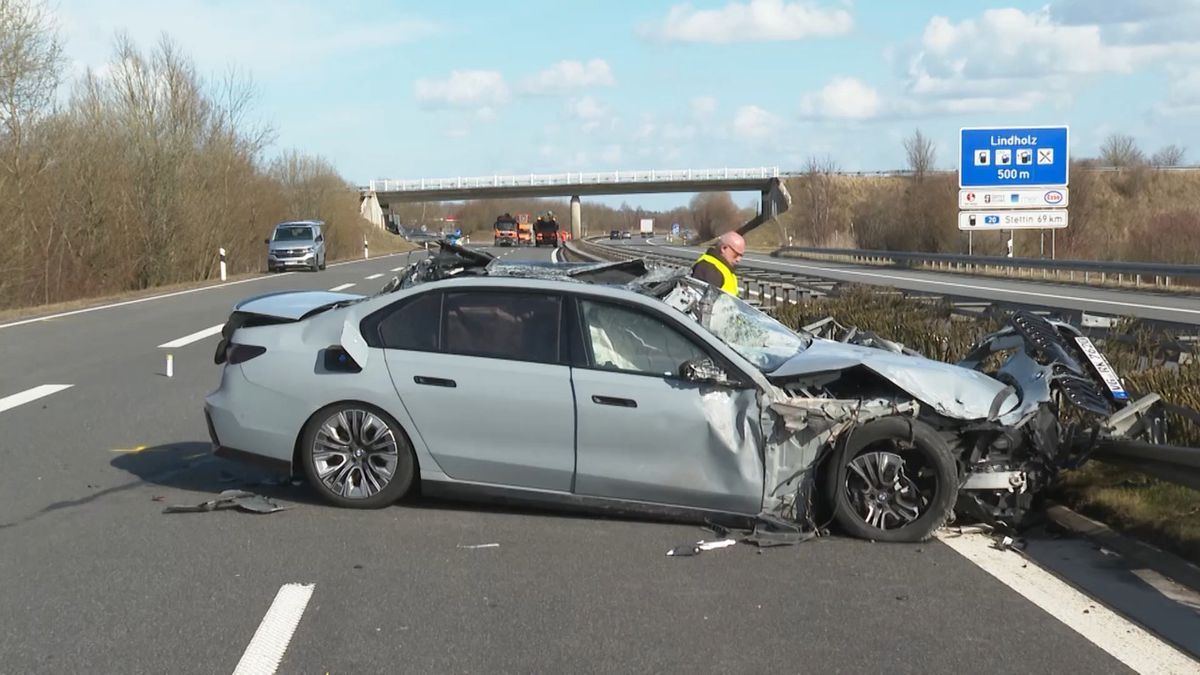 Spannende Schwerer Unfall A20 Heute Ebenbild