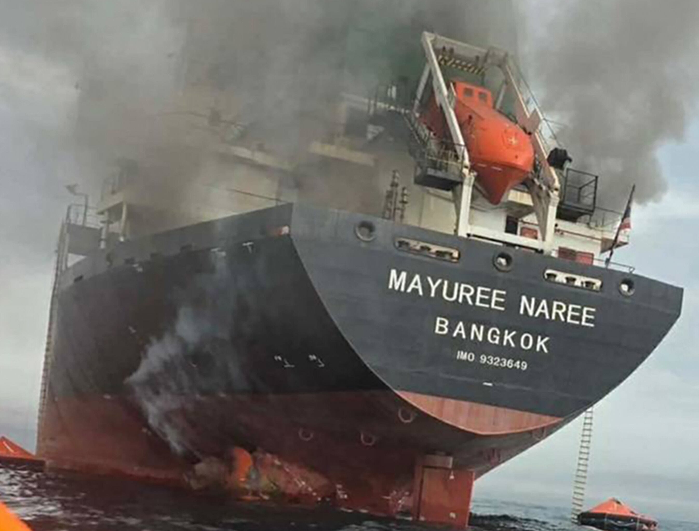 Stranded vessels in Gulf shipping crisis face weeks of disruption