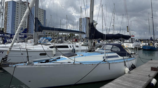 The yacht used for the cross Channel smuggling was found with five migrants on board. Pic: CPS/PA