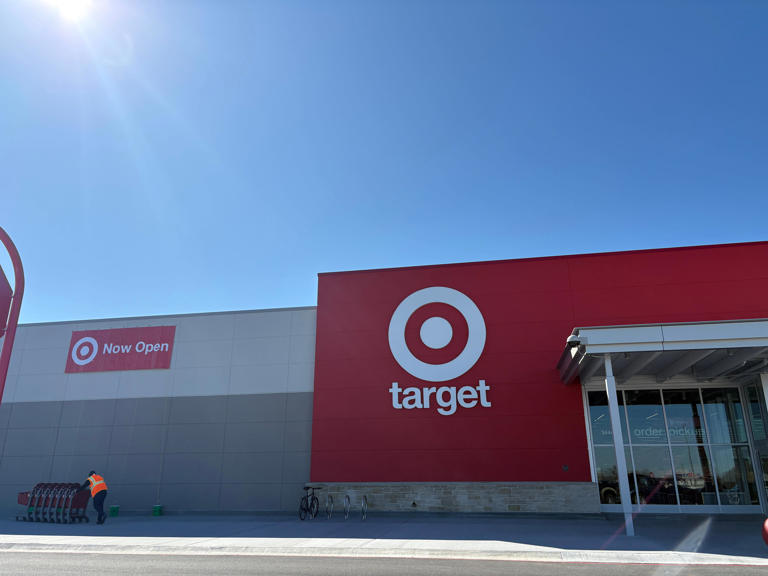 Springfield's new, larger Target location opens ahead of schedule