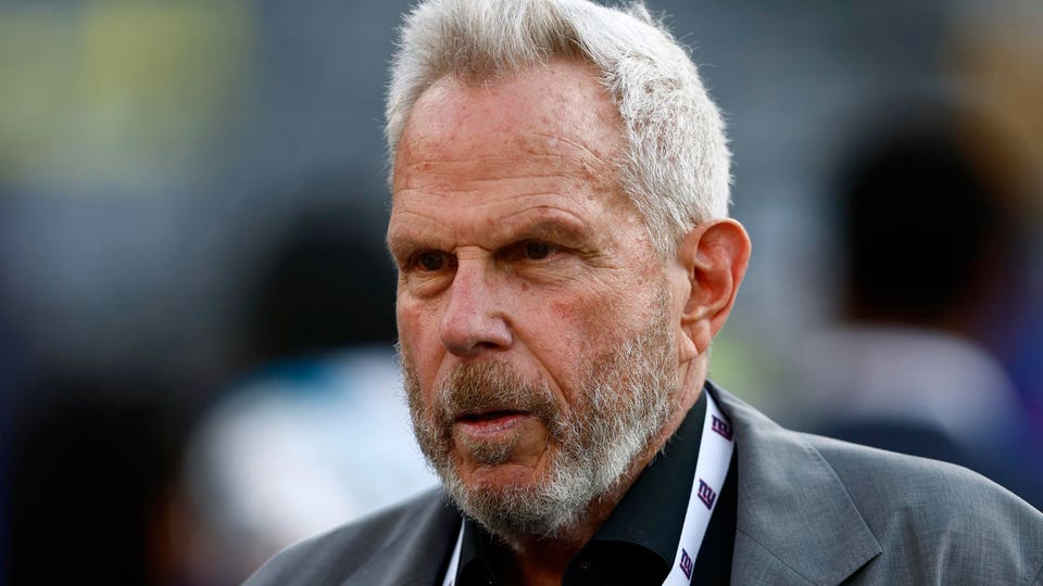 Rich and powerful in the new Epstein files: Steve Tisch transfers his NY Giants ownership<br>