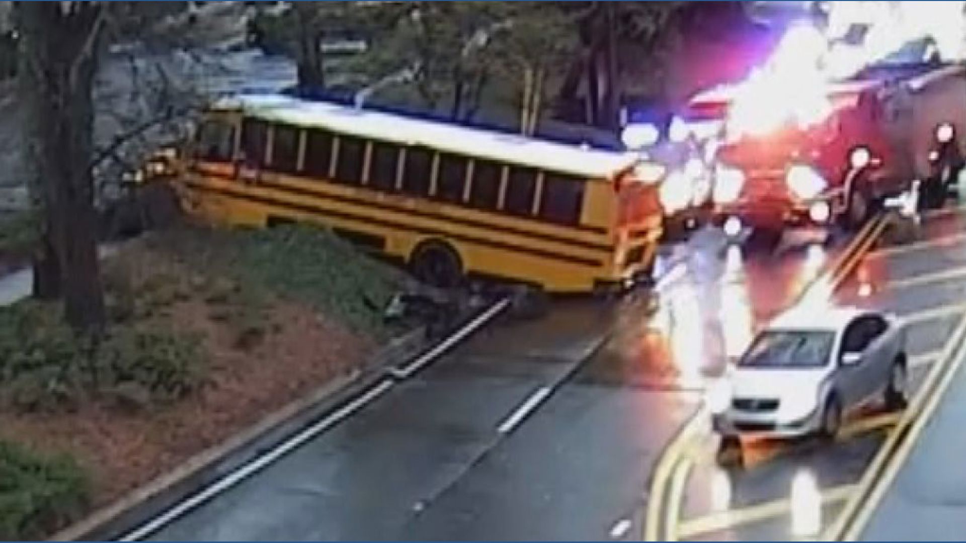 4 students, school bus driver injured in Georgia crash