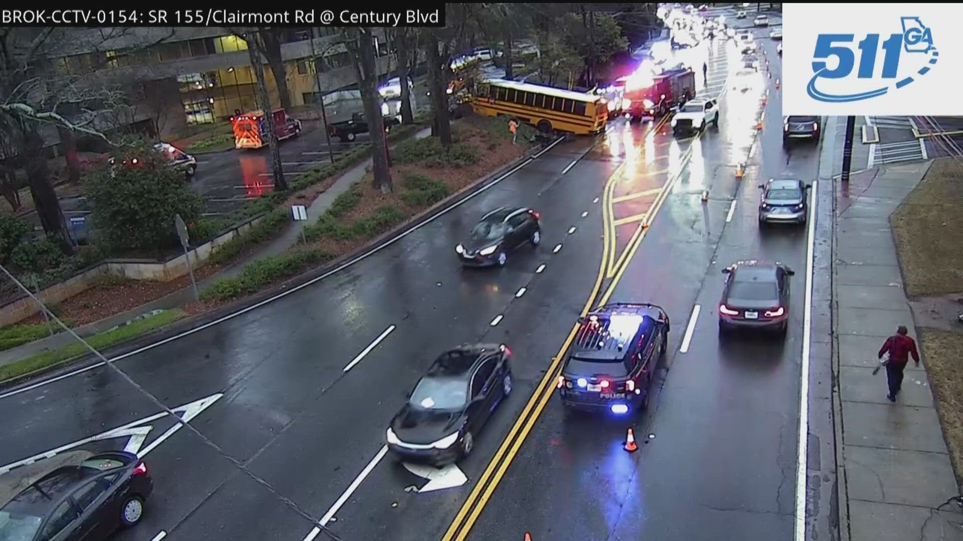 4 students, driver taken to hospital after school bus crash in DeKalb ...
