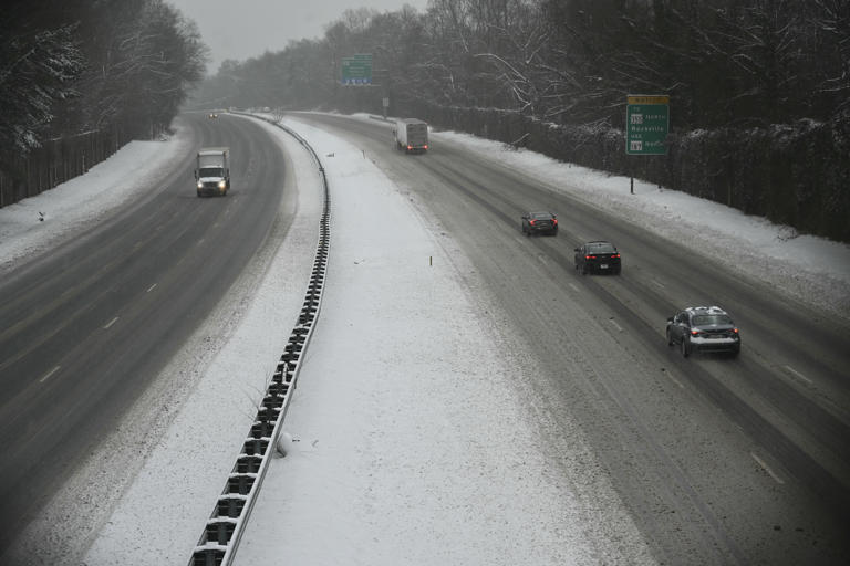 Heavy snow warning as temperatures plunge 35 degrees in only 7 hours