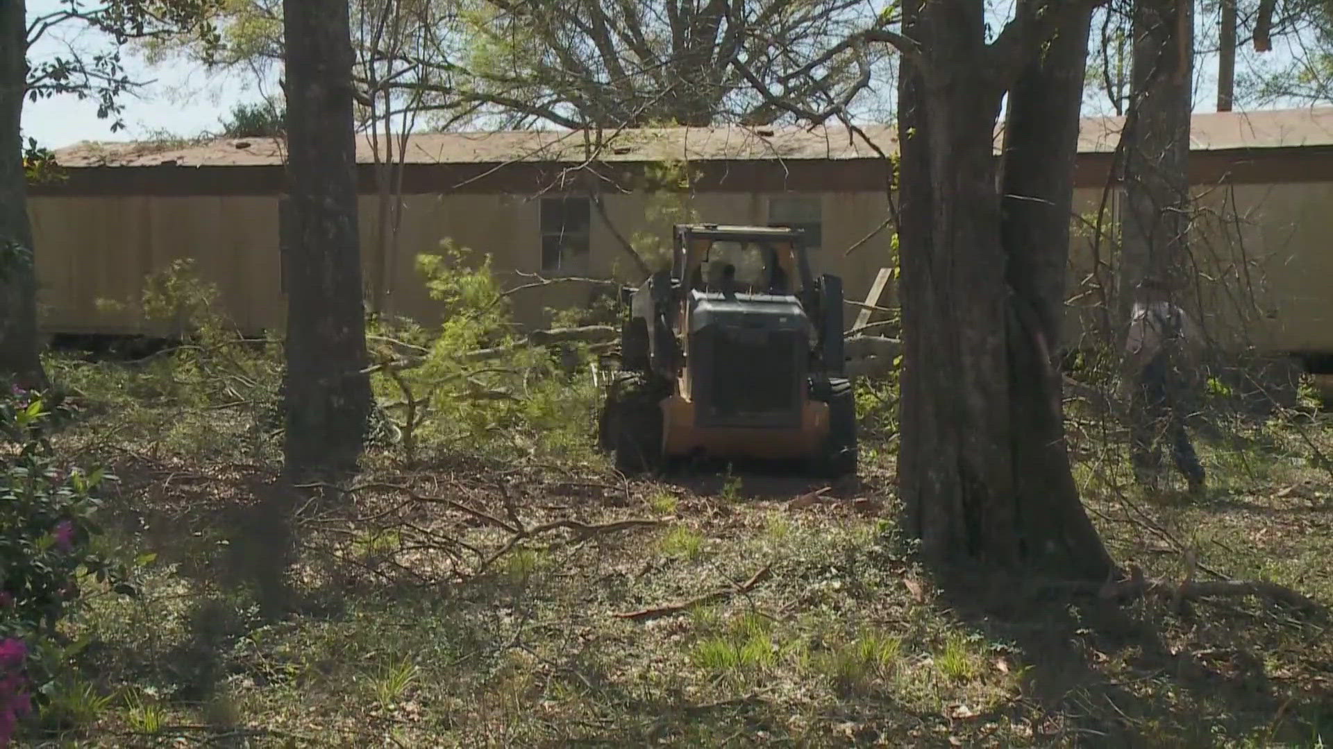 Community helping clean up after severe storms hit Franklinton in ...