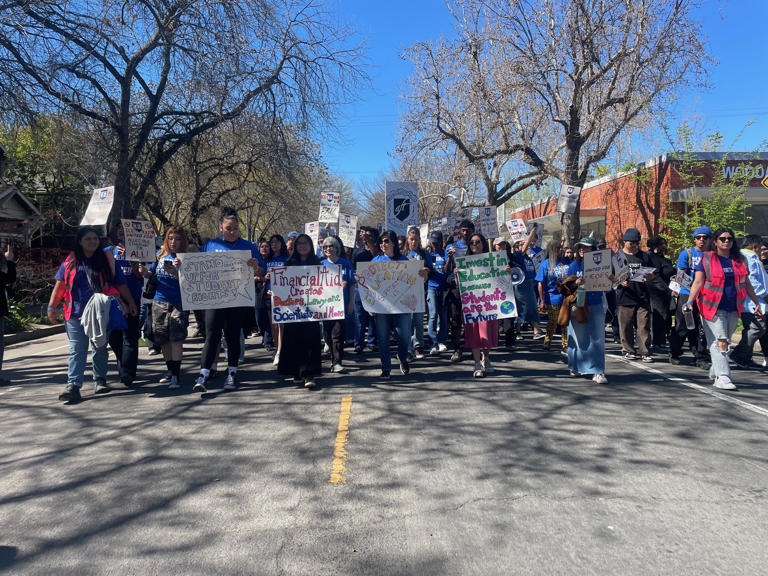 'March in March' presses CA lawmakers on community college funding