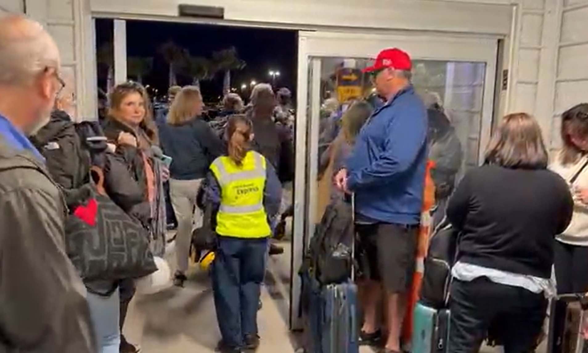 north-carolina-airport-resumes-operations-after-evacuation-over-bomb-threat