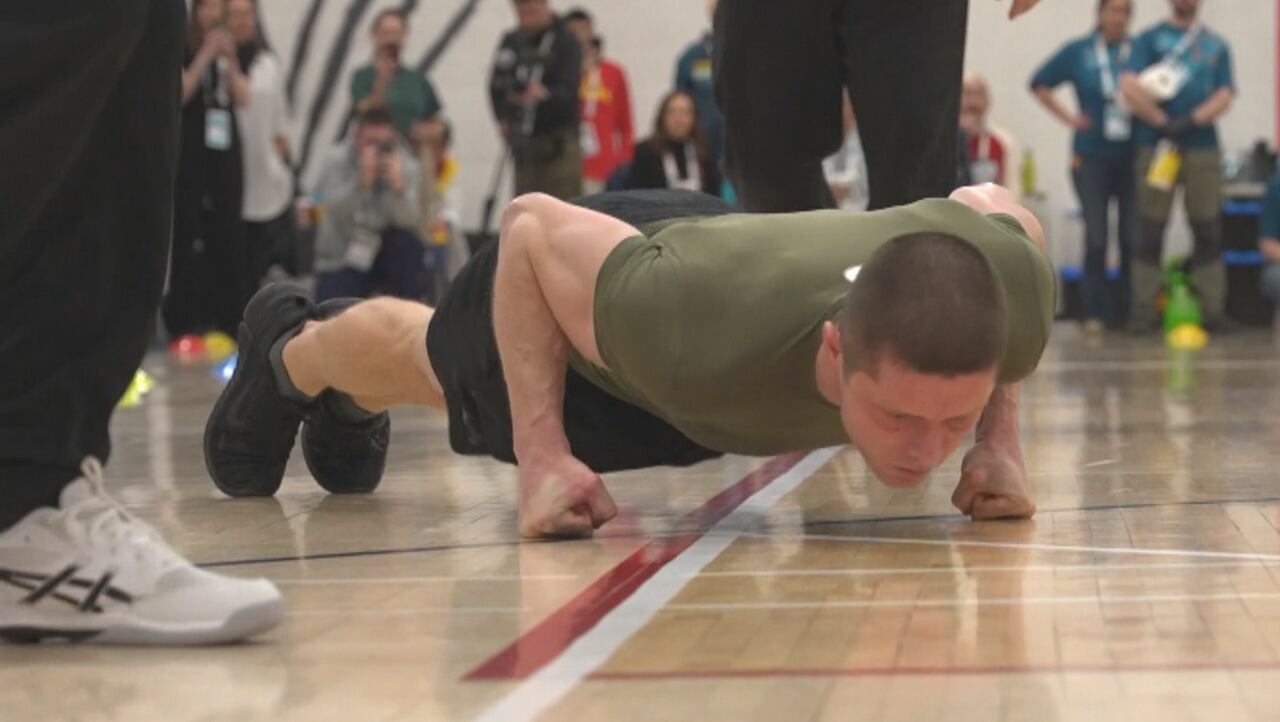 #TheMoment a Canadian knuckle hopped to a new record