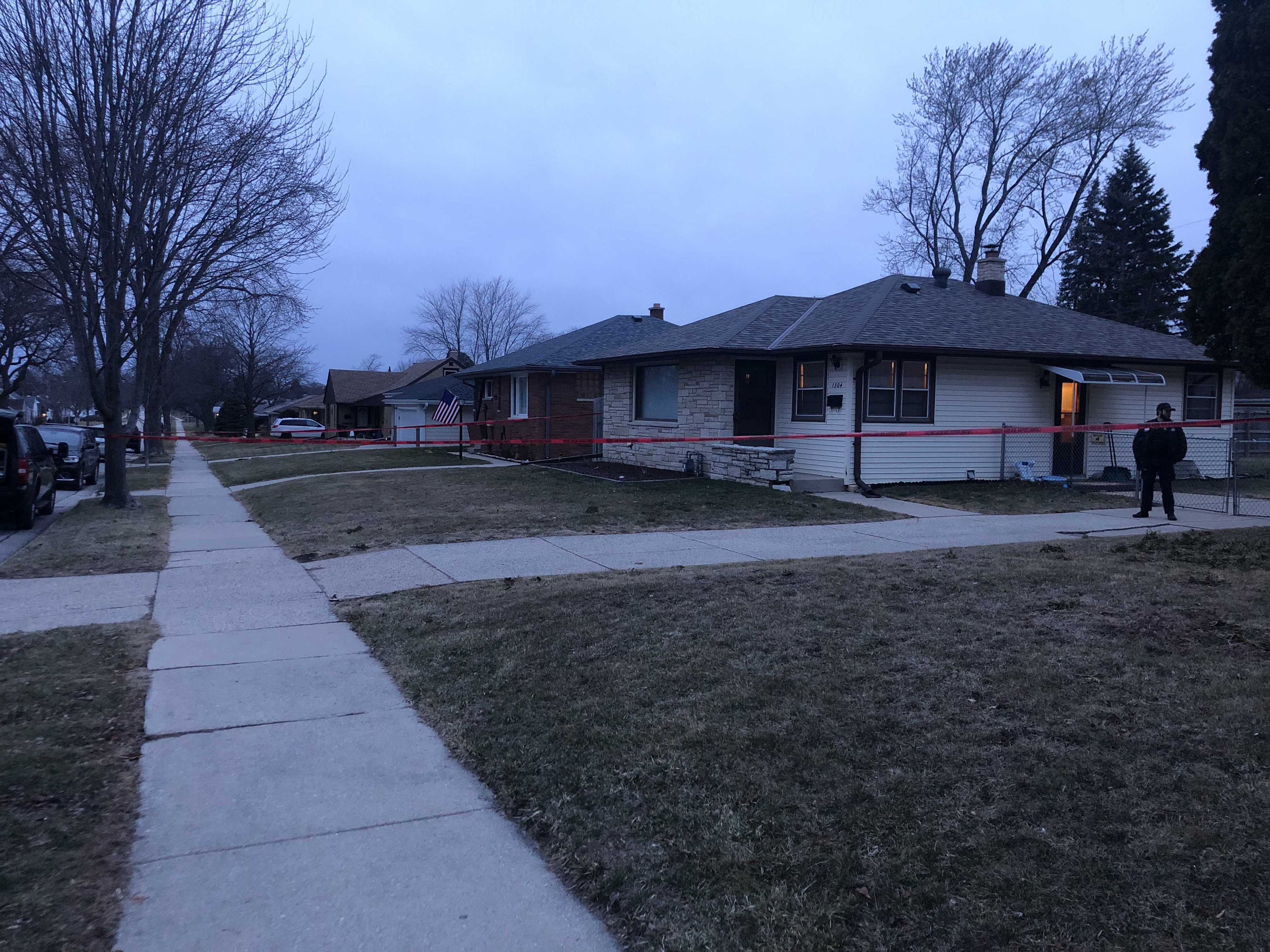 Man, woman found dead in South Milwaukee home